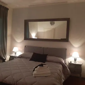 Principe Calaf 3 Oda ve Kahvaltı Lucca