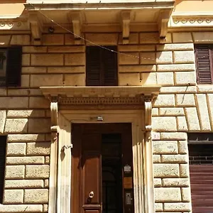 https://house-4-mori.it-romehotels.com