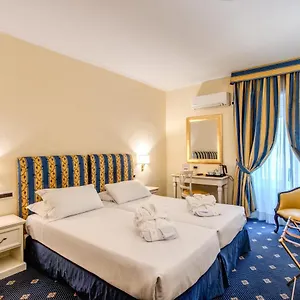 https://napoleon-rome.it-romehotels.com