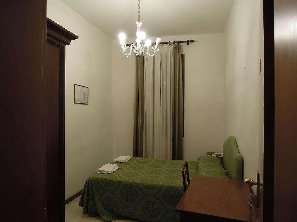 Hotel Iris Venedik İtalya